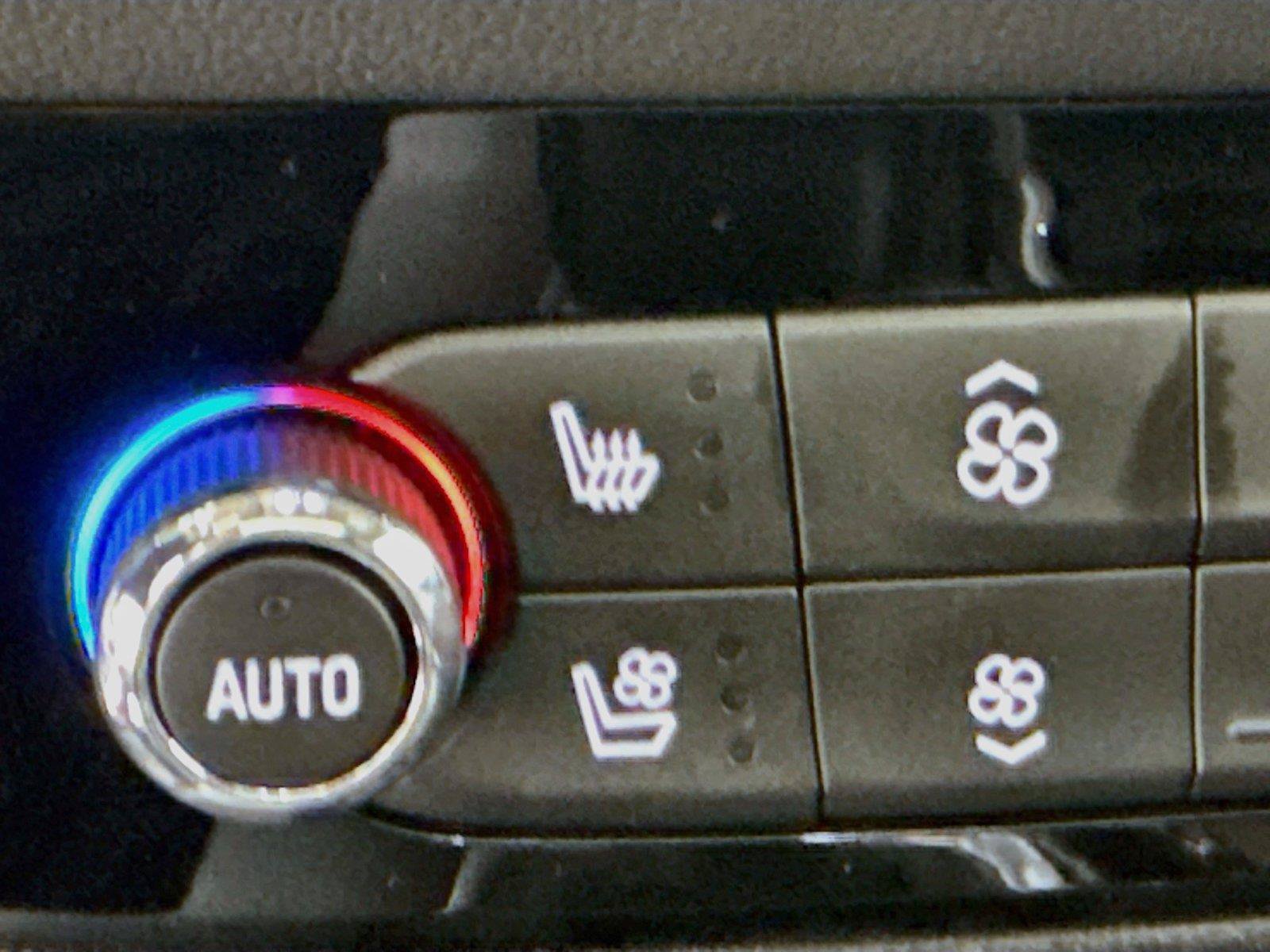 Used 2019 Buick Enclave Premium w/ Experience Buick Package AWD/4WD image 16