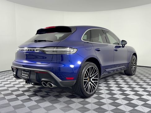 Certified 2024 Porsche Macan AWD/4WD image 9