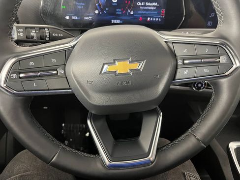 Used 2025 Chevrolet Equinox LT AWD/4WD image 23