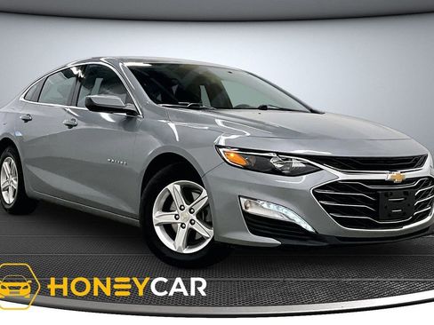 Used 2024 Chevrolet Malibu LT image 1