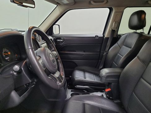 Used 2016 Jeep Patriot High Altitude AWD/4WD image 17