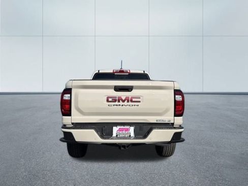 New 2026 GMC Canyon Elevation w/ Convenience Package image 5