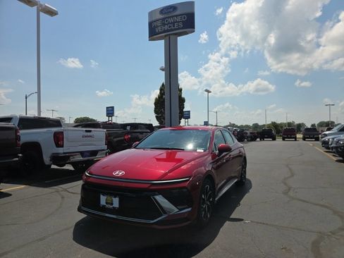 Used 2024 Hyundai Sonata SEL FWD image 1