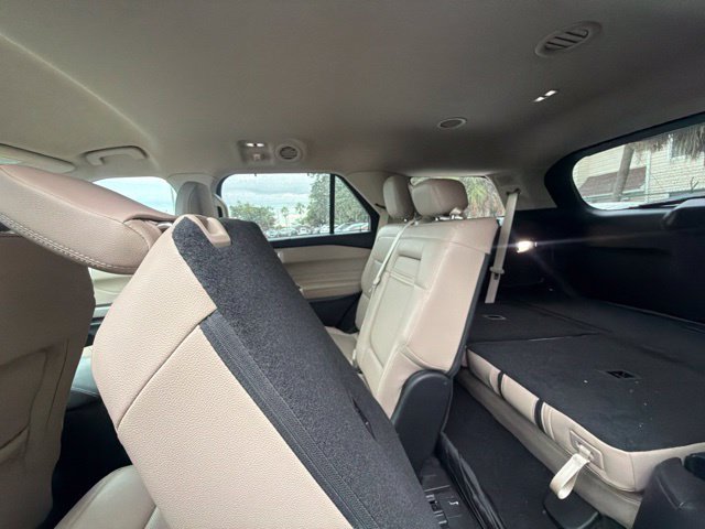 Used 2021 Ford Explorer Limited w/ Equipment Group 301A RWD image 10