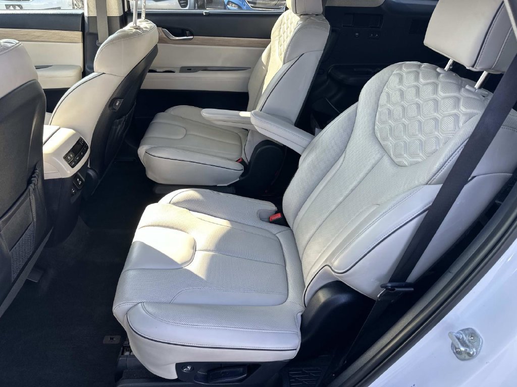 Used 2022 Hyundai Palisade Limited AWD/4WD image 12