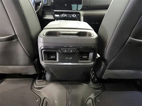 Used 2023 GMC Sierra 1500 AT4 w/ Technology Package image 32