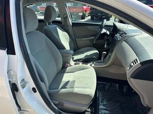 Used 2011 Toyota Corolla LE image 23