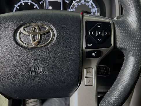 Used 2024 Toyota 4Runner SR5 AWD/4WD image 20