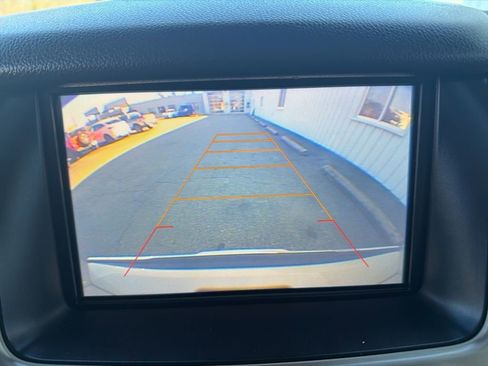 Used 2016 GMC Yukon XL Denali image 26