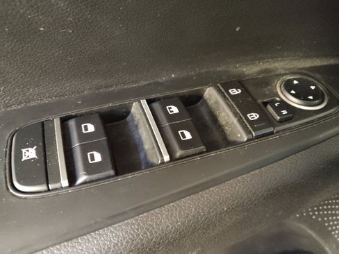 Used 2021 Kia Forte LXS FWD image 32