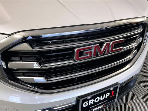 Used 2021 GMC Terrain SLT FWD image 29