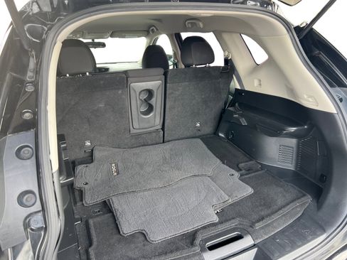 Used 2017 Nissan Rogue S image 12