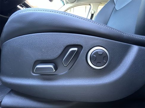 New 2026 Genesis GV70 2.5T Advanced image 14