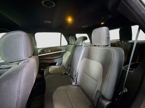 Used 2017 Ford Explorer XLT w/ Equipment Group 201A image 22