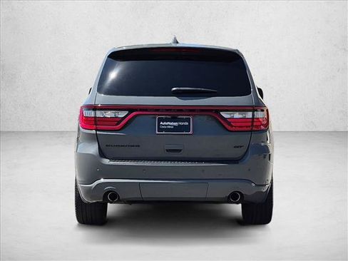 Used 2022 Dodge Durango GT RWD image 7
