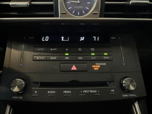 Used 2016 Lexus IS 200t w/ F Sport Package RWD image 34