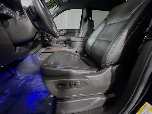 Used 2020 Chevrolet Silverado 1500 RST w/ Texas Edition image 15