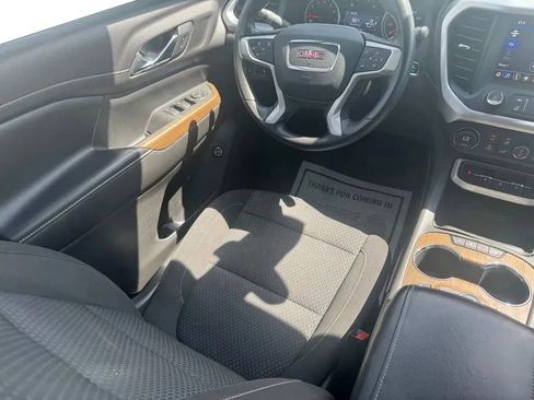 Used 2021 GMC Acadia SLE w/ Driver Convenience Package FWD image 21