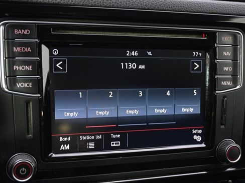 Used 2017 Volkswagen Jetta SEL FWD image 28