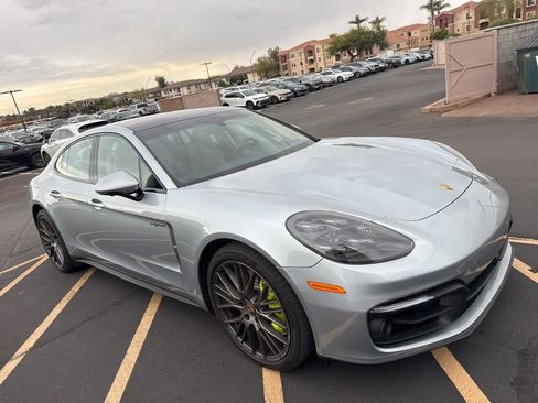 Used 2022 Porsche Panamera 4 Platinum Edition image 3
