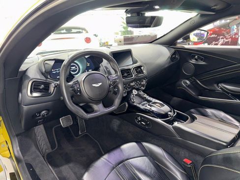 Used 2019 Aston Martin V8 Vantage Coupe image 50