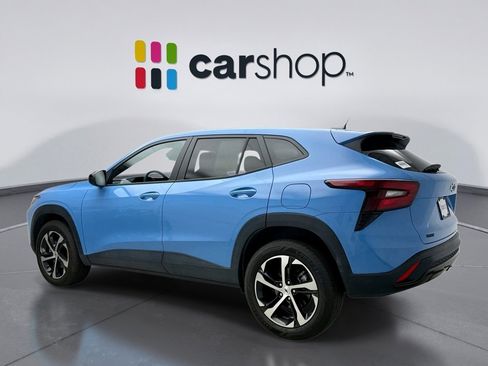 Used 2024 Chevrolet Trax RS w/ Driver Confidence Package image 3