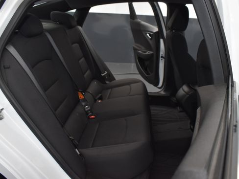 Used 2023 Chevrolet Malibu RS image 25