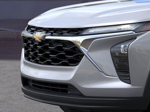 New 2026 Chevrolet Trax LS w/ LS Convenience Package FWD image 13