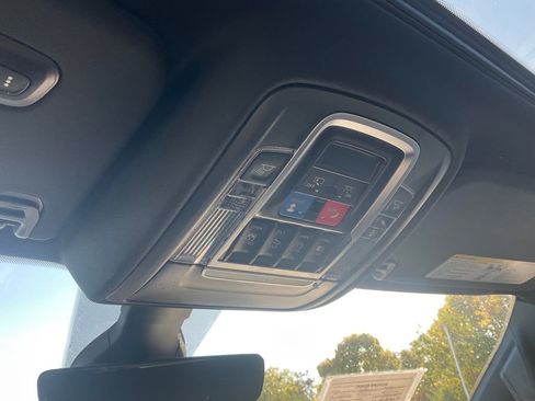 Used 2023 RAM 1500 Big Horn image 16