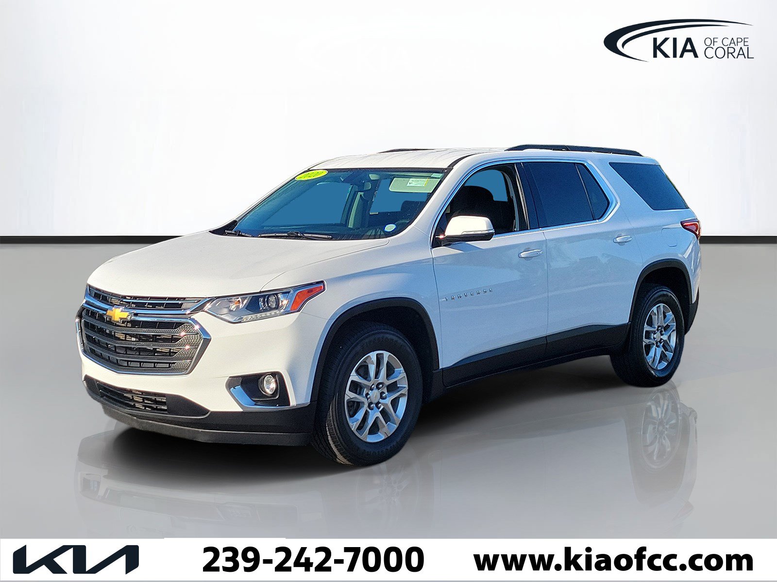 Used 2020 Chevrolet Traverse LT FWD image 3
