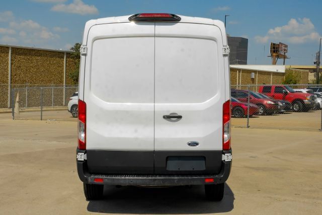 Used 2018 Ford Transit 250 130 Medium Roof RWD image 14