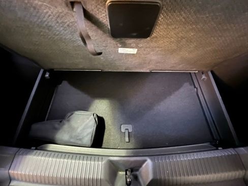 Used 2023 Volkswagen ID.4 Pro S Plus image 27