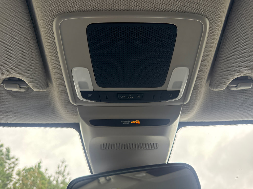 Certified 2025 Honda HR-V LX image 28