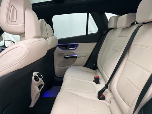 Used 2026 Mercedes-Benz GLC 300 image 20