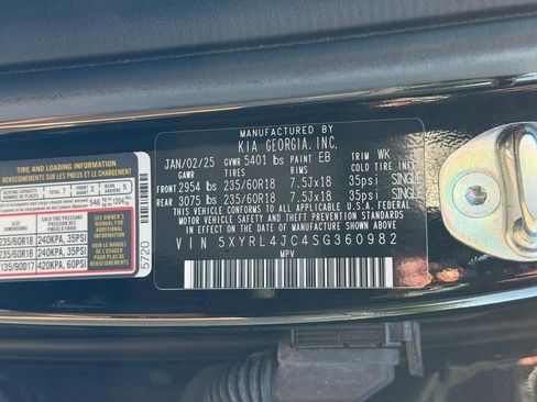 Used 2025 Kia Sorento S w/ Panoramic Sunroof Package FWD image 25