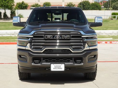Used 2025 RAM 2500 Laramie AWD/4WD image 8