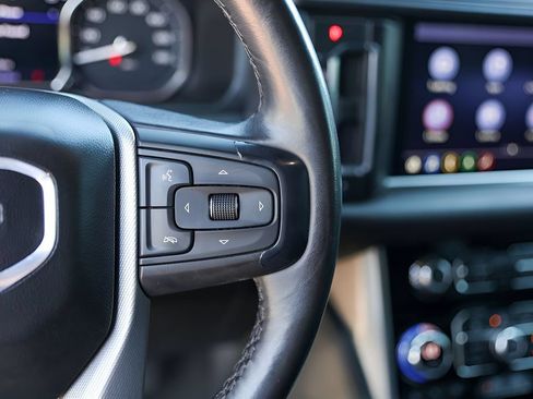 Used 2021 GMC Yukon Denali RWD image 16