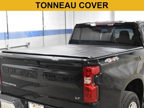 Used 2021 Chevrolet Silverado 1500 LT AWD/4WD image 6