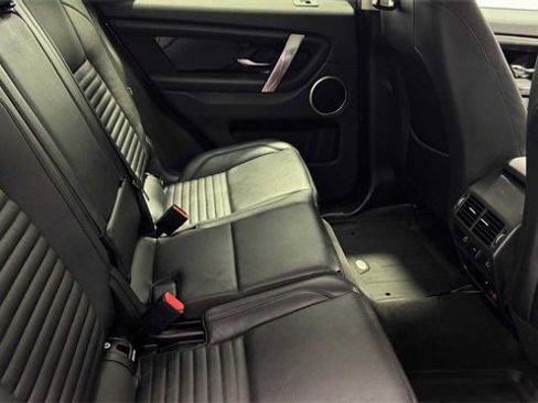 Used 2021 Land Rover Discovery Sport S image 17