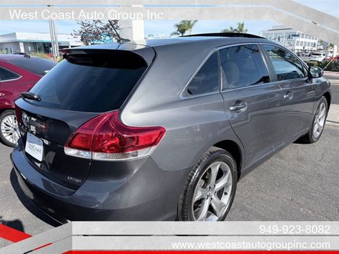Used 2012 Toyota Venza Limited FWD image 4