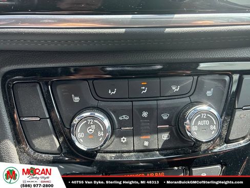 Used 2019 Buick Encore Essence w/ Experience Buick Package FWD image 9