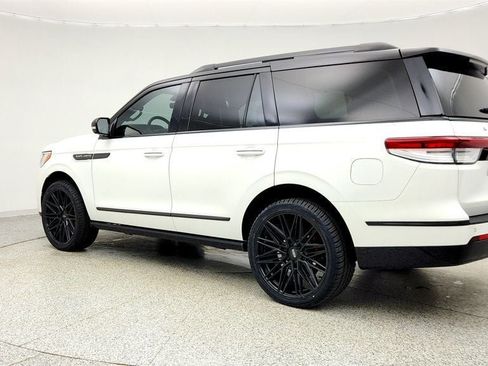 Used 2024 Lincoln Navigator Black Label AWD/4WD image 7
