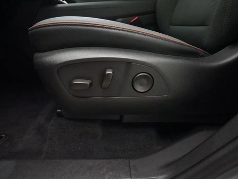 Used 2024 GMC Acadia AT4 AWD/4WD image 30