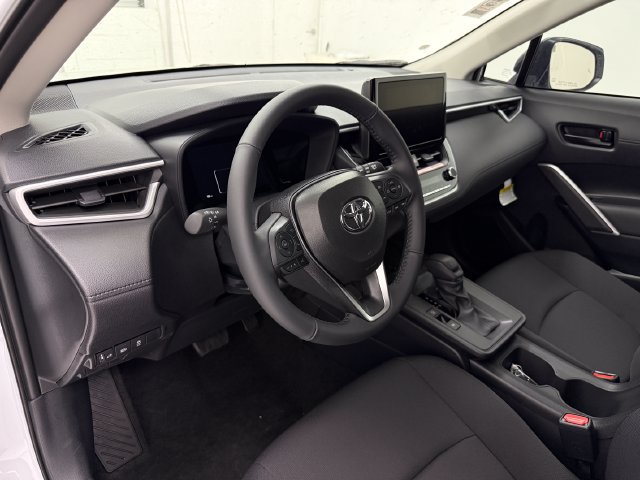 New 2026 Toyota Corolla Cross LE w/ Moonroof Package FWD image 8