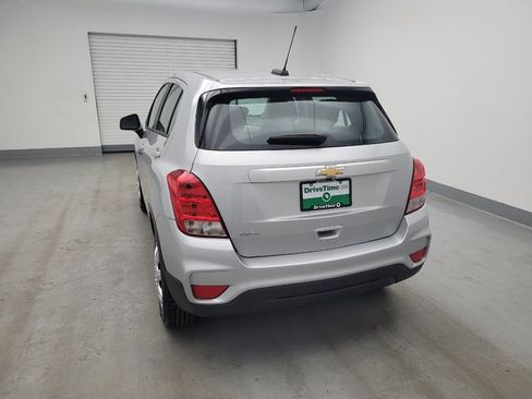 Used 2017 Chevrolet Trax LS FWD image 6