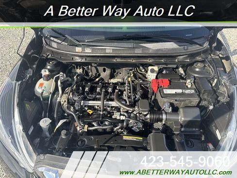 Used 2019 Nissan Kicks S image 14