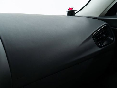 Used 2023 Aston Martin DB11 V12 image 34