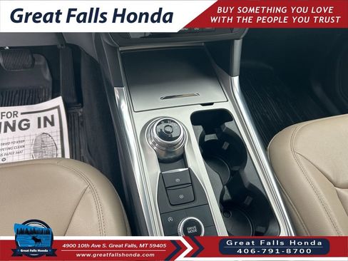 Used 2020 Ford Explorer XLT w/ Equipment Group 202A image 17