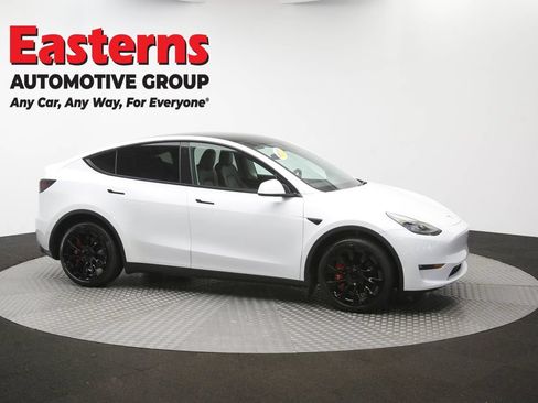 Used 2022 Tesla Model Y Long Range AWD/4WD image 41