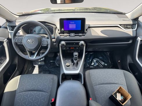 Used 2024 Toyota RAV4 XLE w/ Convenience Package AWD/4WD image 10